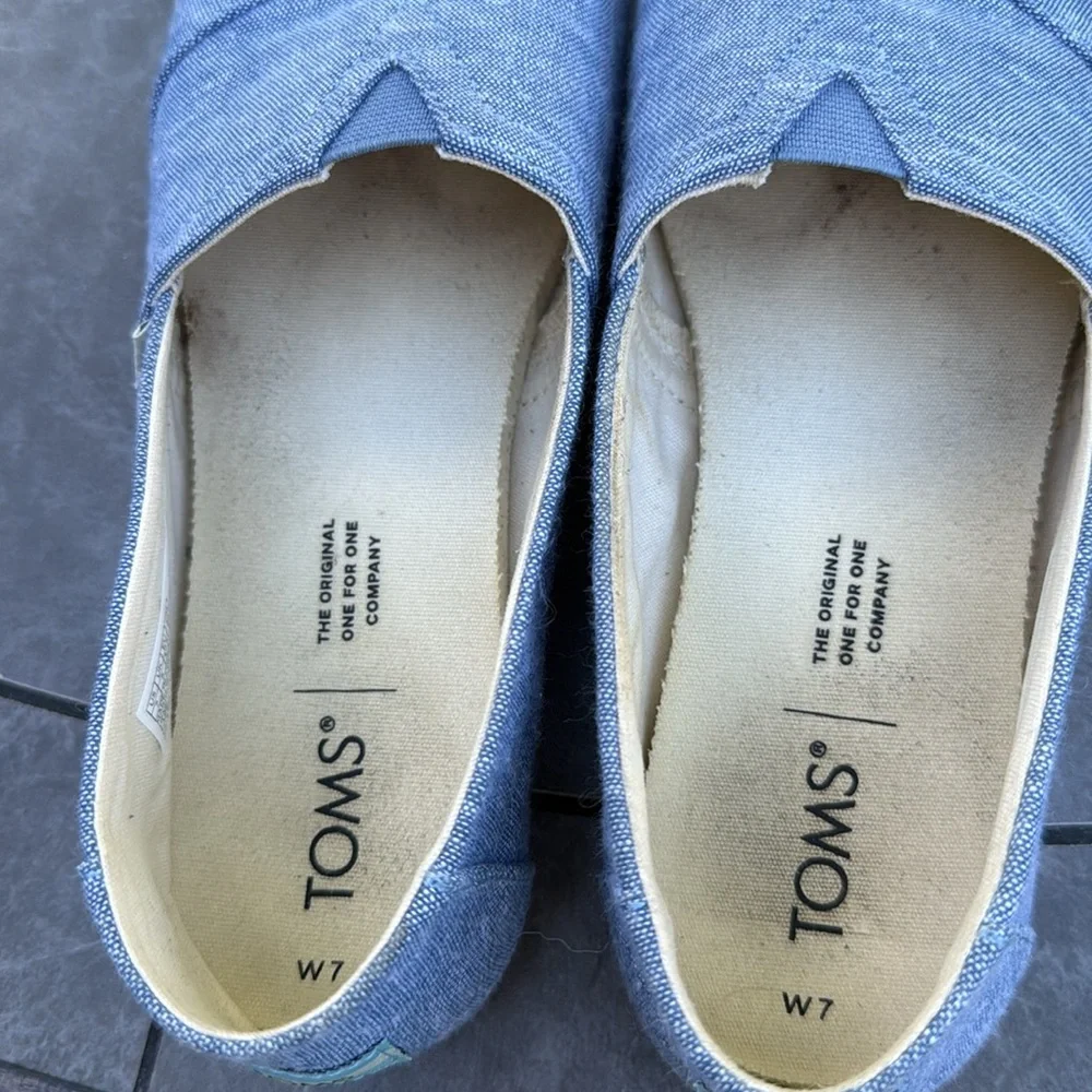 TOMS Blue Slub Chambray Alpargata - Picture 6 of 8